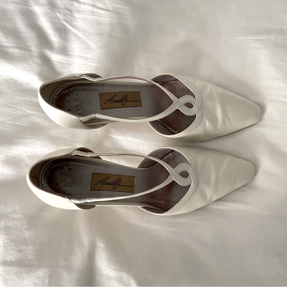 Vintage Amalfi cream leather pumps